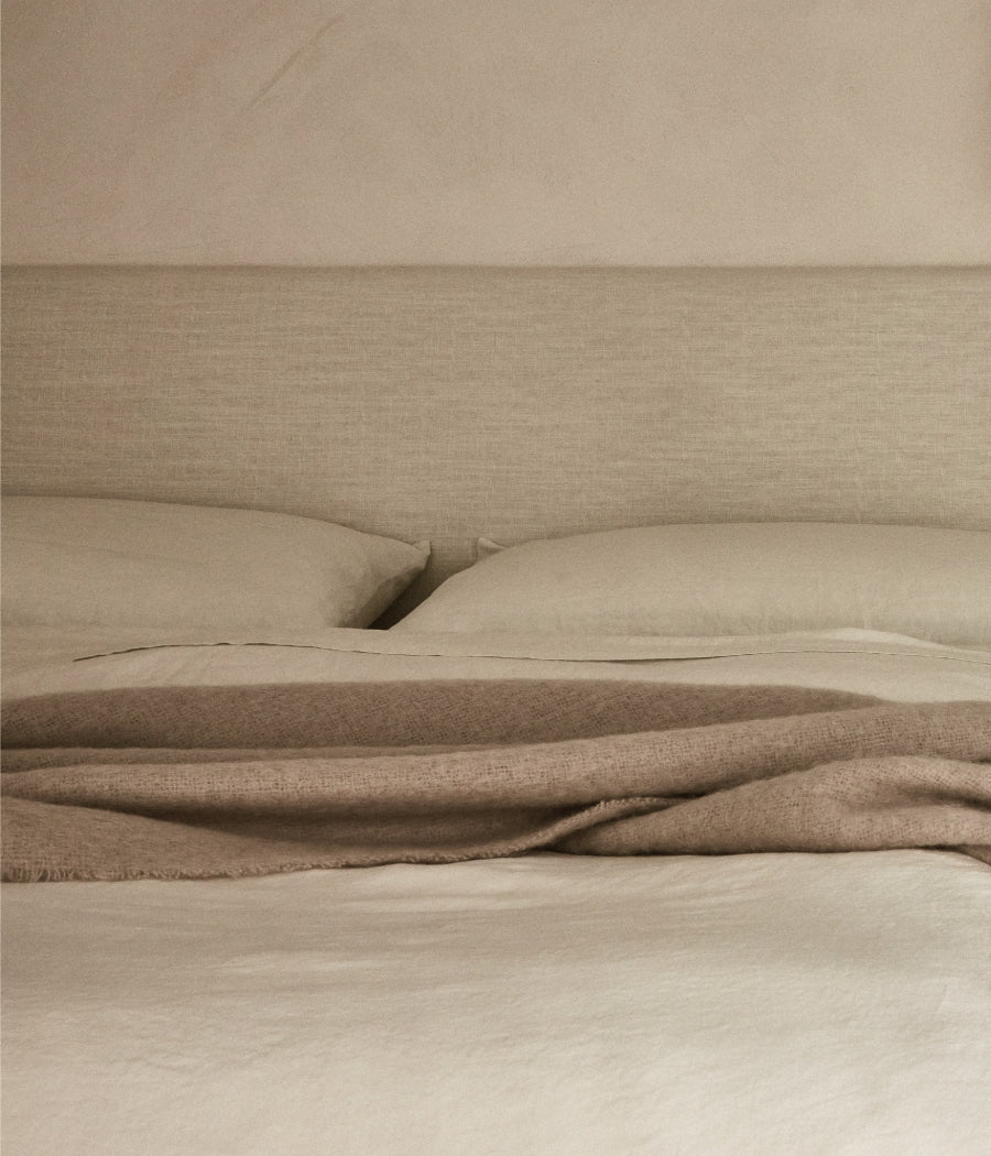 Bedding Set with Envelope Pillowcases